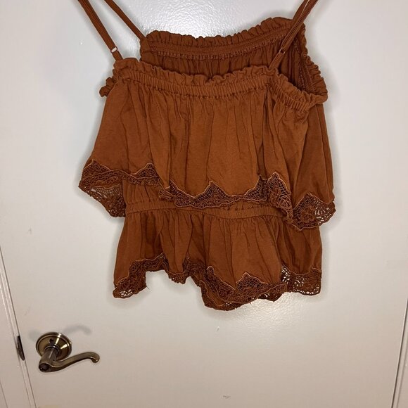 Express Ruffle Tank Top - Picture 3 of 4